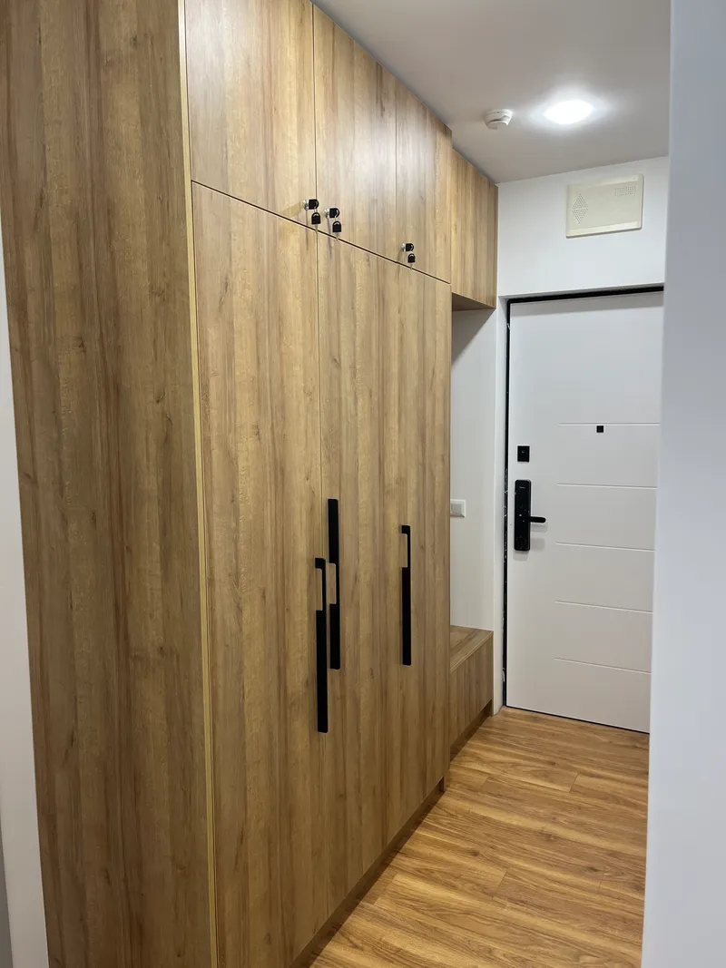 Шкафы в прихожую: фото 9